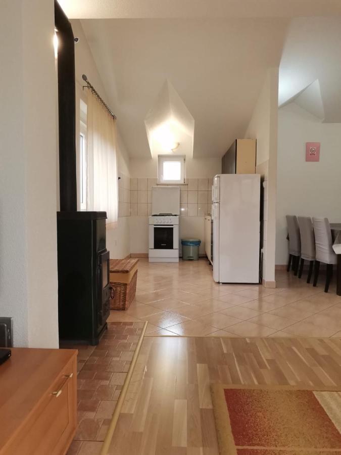 Trilj Apartman Jurika 外观 照片